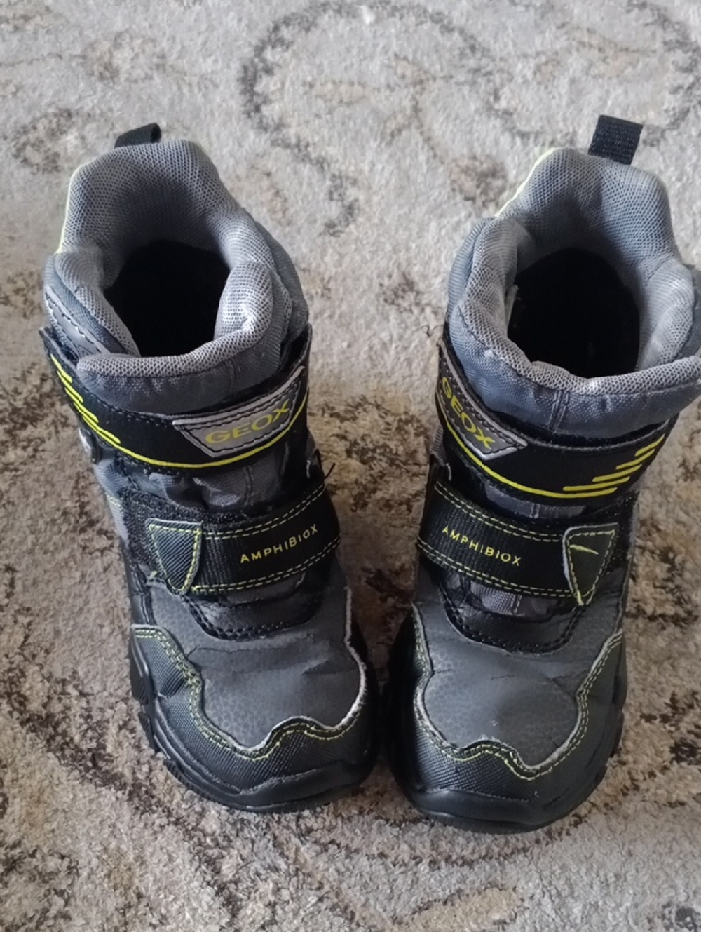 Geox Kids Gray and Black Amphibiox Velcro Winter Boots
